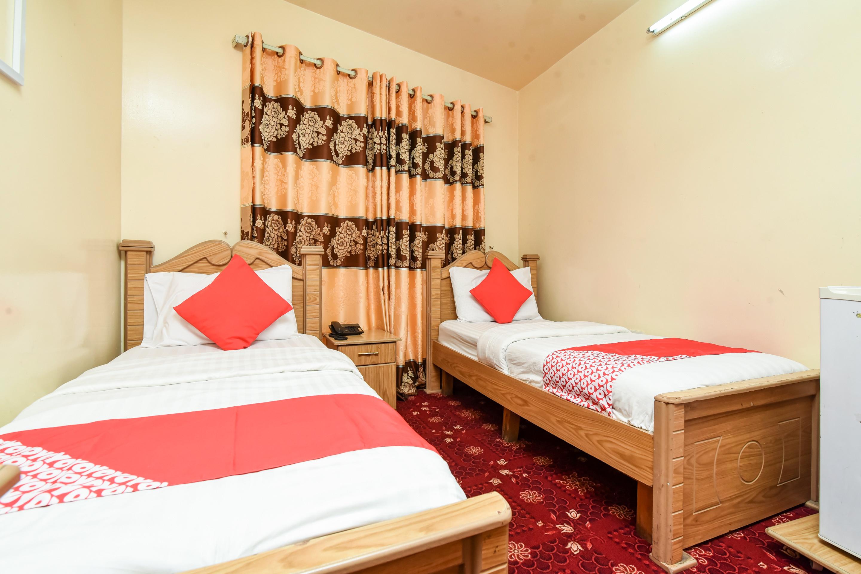 Oyo 157 Al Khaima Hotel Дубай Экстерьер фото