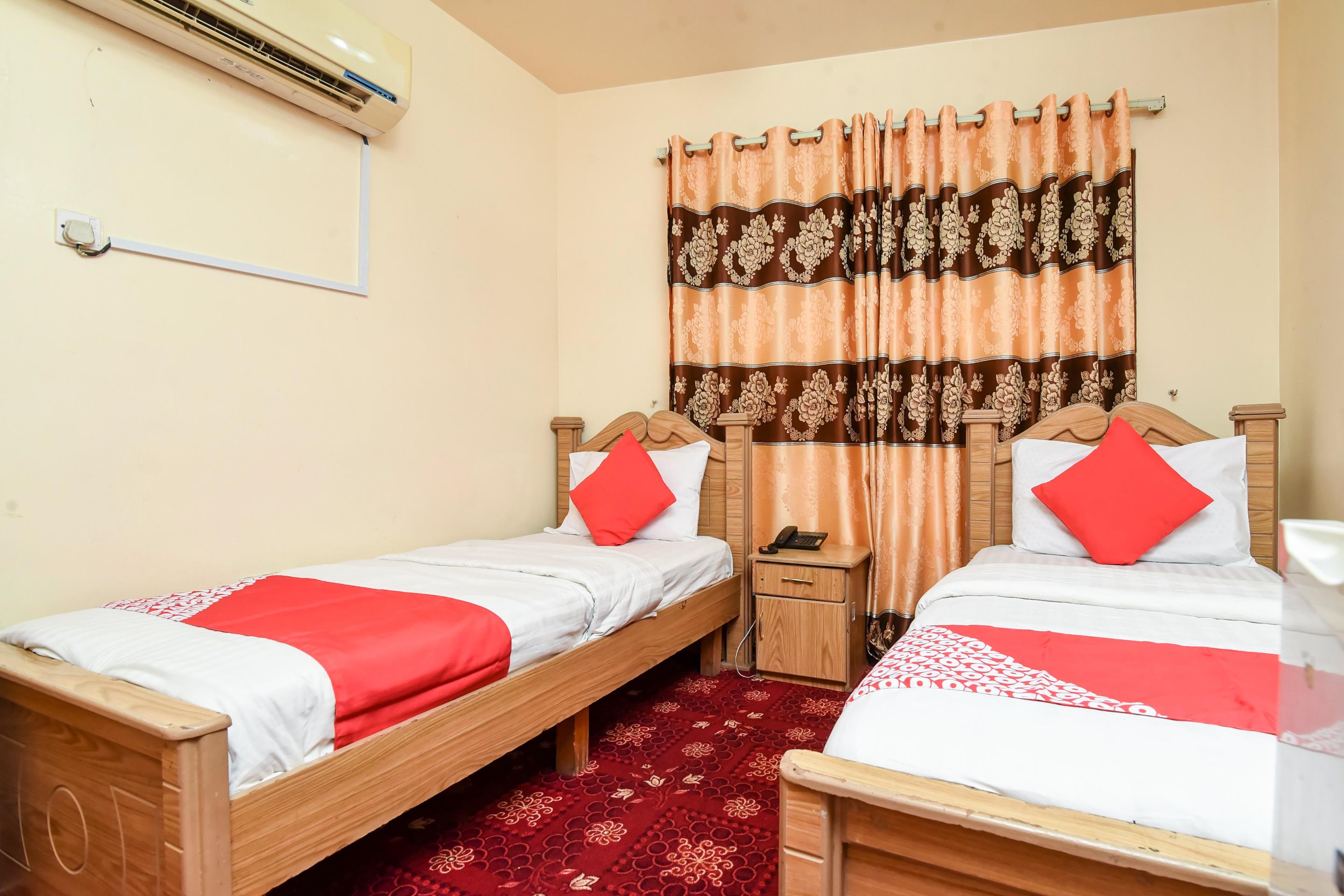 Oyo 157 Al Khaima Hotel Дубай Экстерьер фото