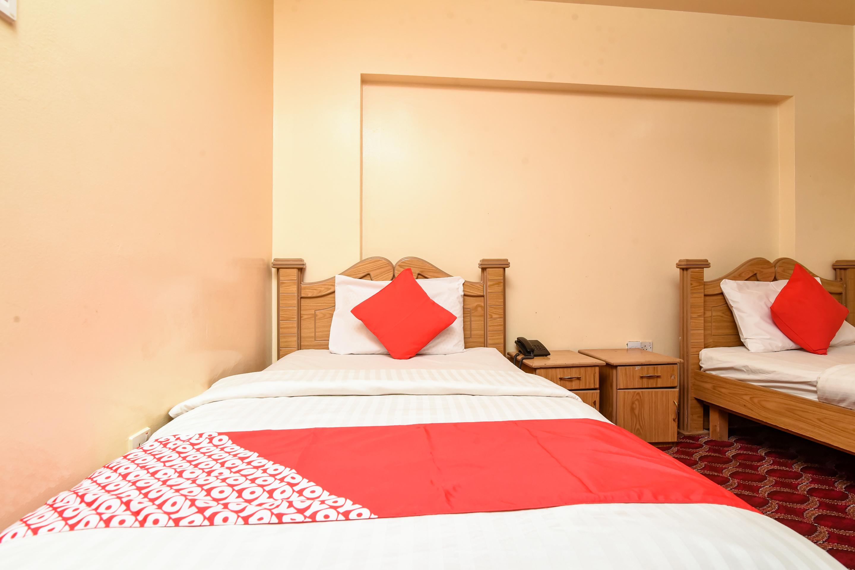 Oyo 157 Al Khaima Hotel Дубай Экстерьер фото