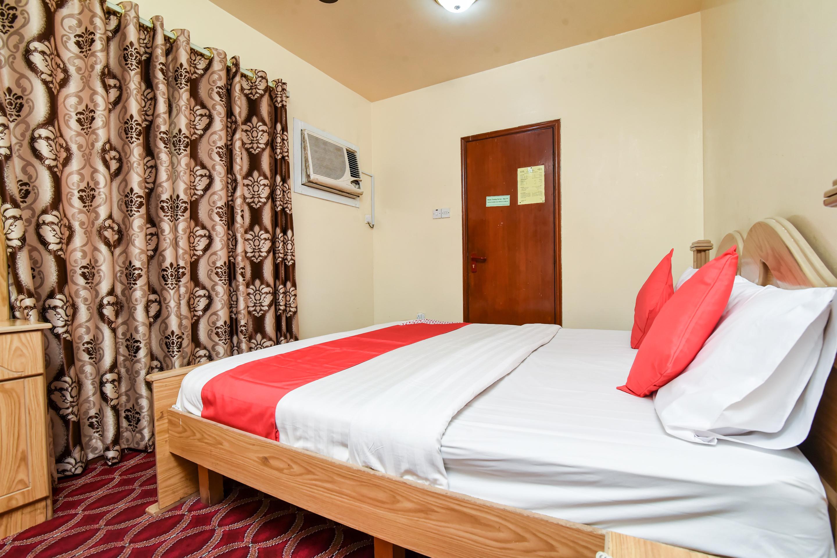 Oyo 157 Al Khaima Hotel Дубай Экстерьер фото