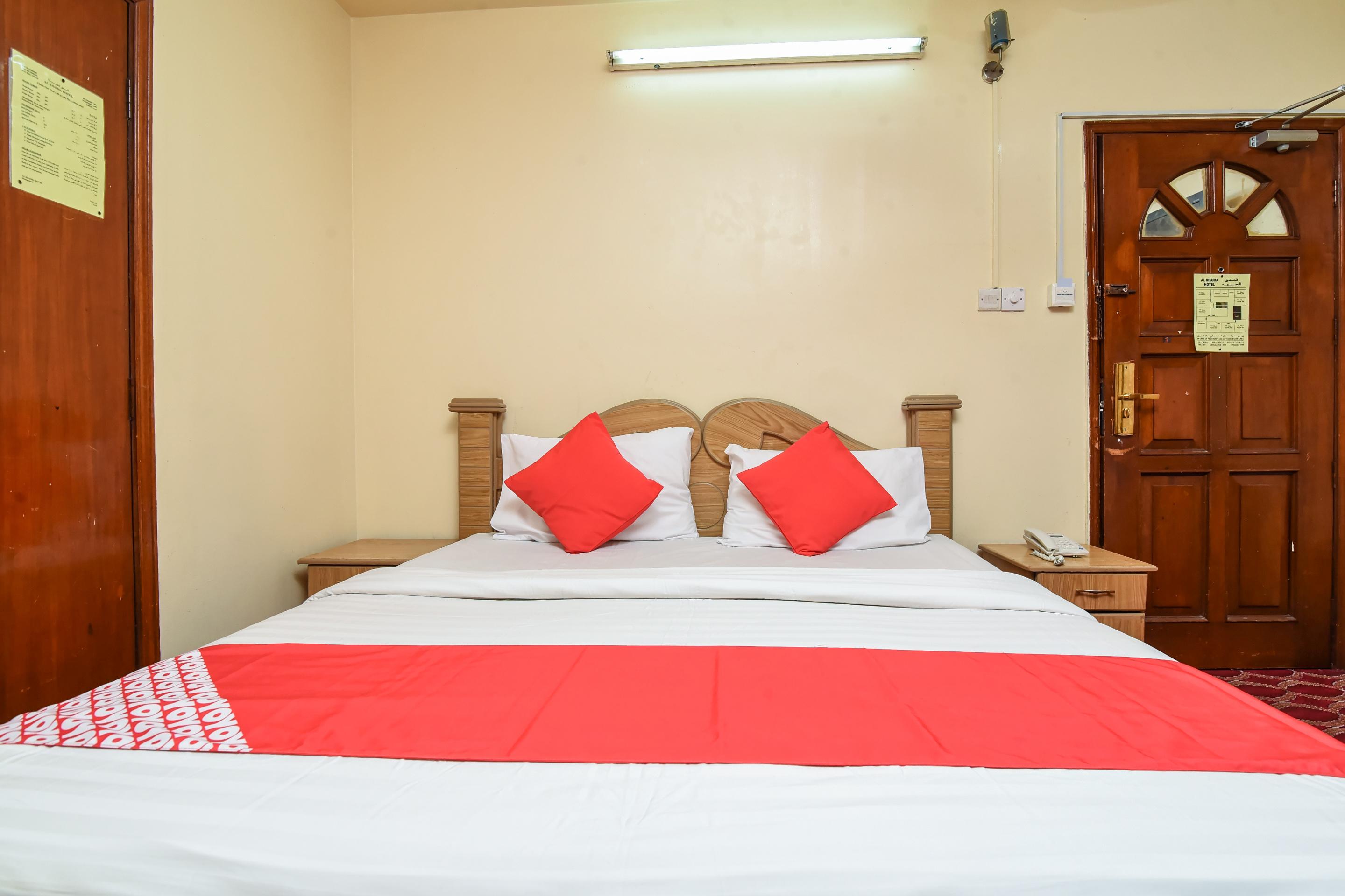 Oyo 157 Al Khaima Hotel Дубай Экстерьер фото